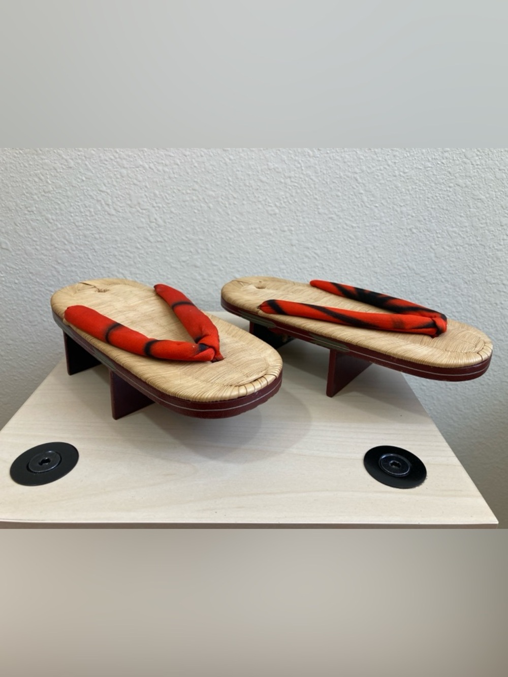 Vintage Japanese Geta Sandals Wooden Tatami Souvenir Display Decor Red Black - Picture 3 of 7